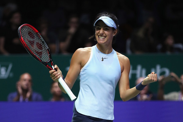 Caroline Garcia reaches WTA Finals last four as Svitolina beats Halep