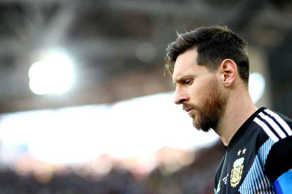 Argentina need to offer Lionel Messi a huge apology